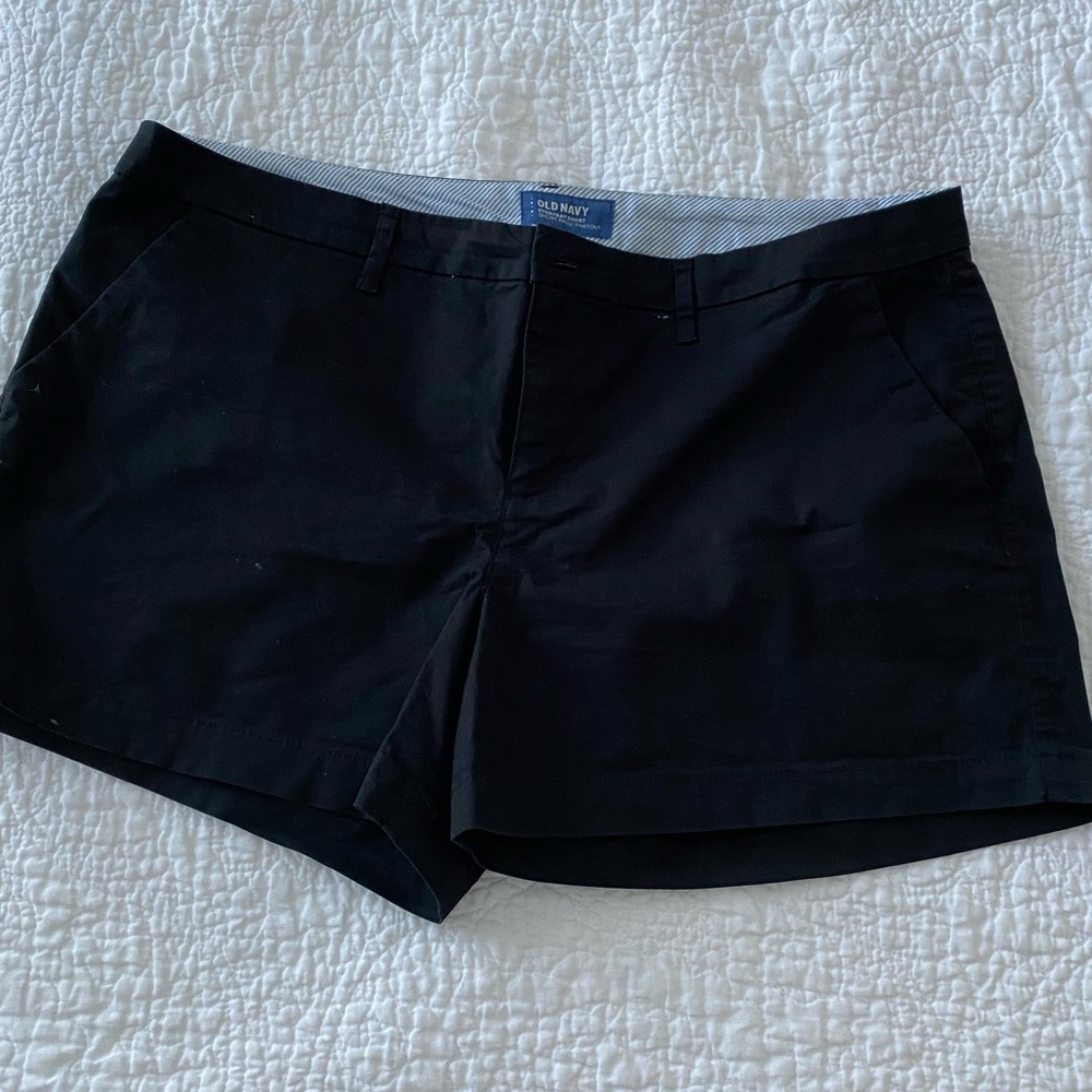 Old Navy shorts - 16